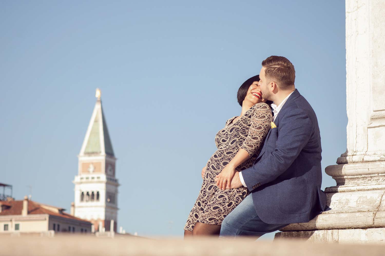 Maternity photo in Venice