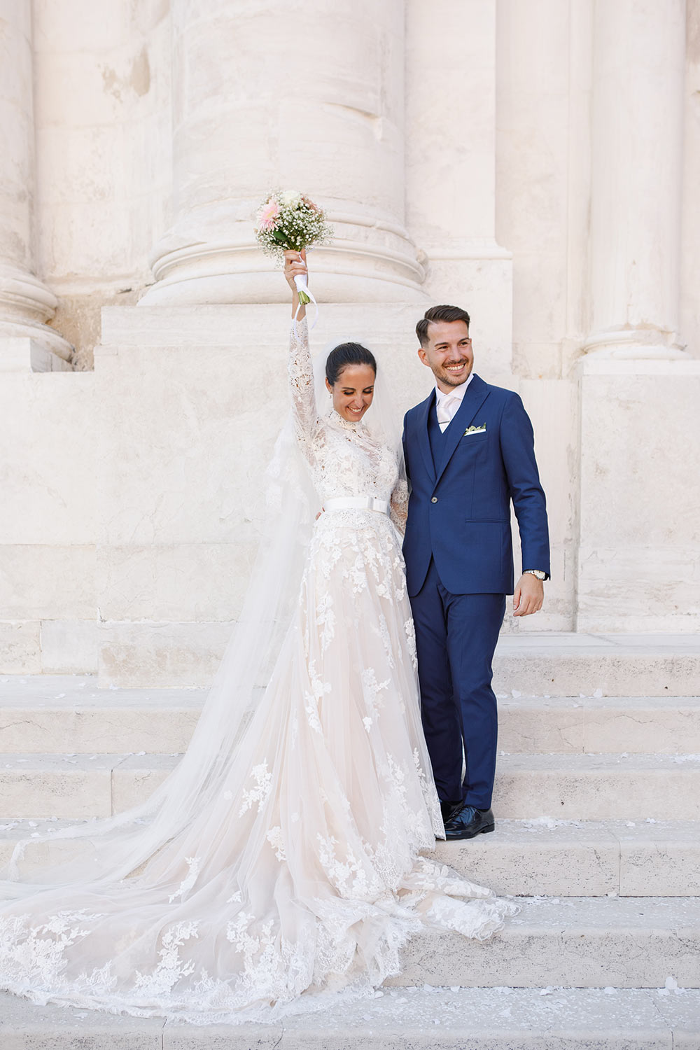 Marriage Giorgia Francesco leaving the church